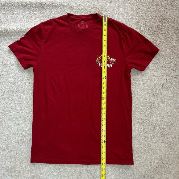 Lee Jeans T-Shirt Men’s Small Graphic Print  Cowboy Skeleton Brick Red Tee - Picture 9 of 13